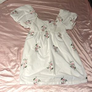 Francesca’s white mini dress with pink embroidered flowers, worn once, size s